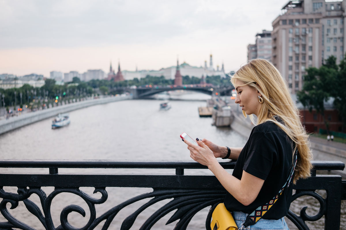 Под катком санкций. Мобильная связь в Москве